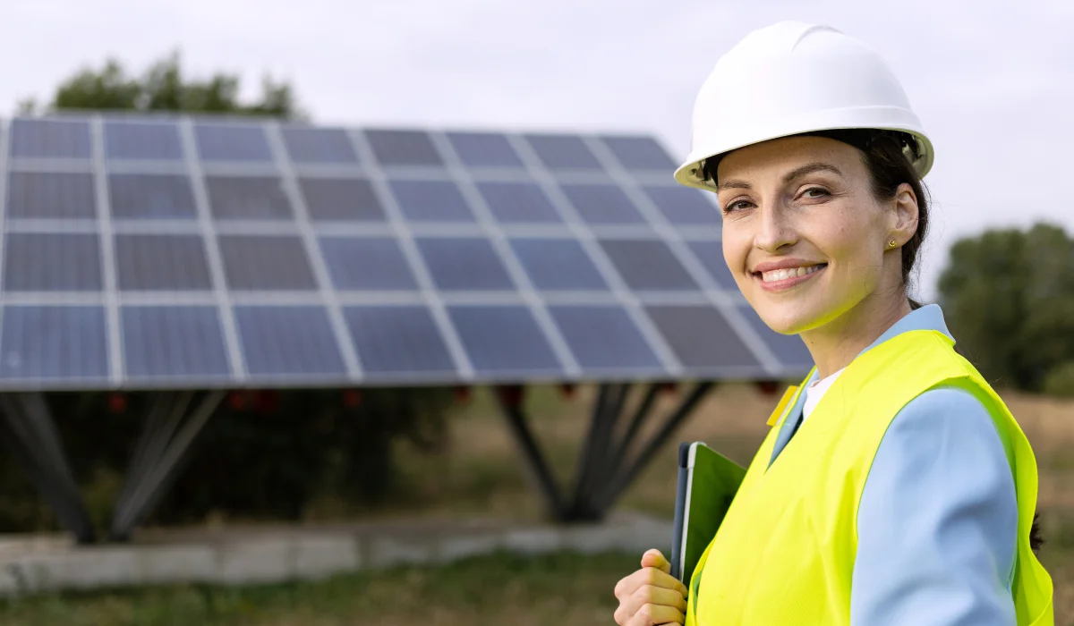 solar energy engineer in the field