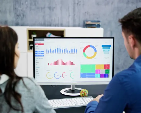 How Real-Time Financial Data Enhances Operational Control